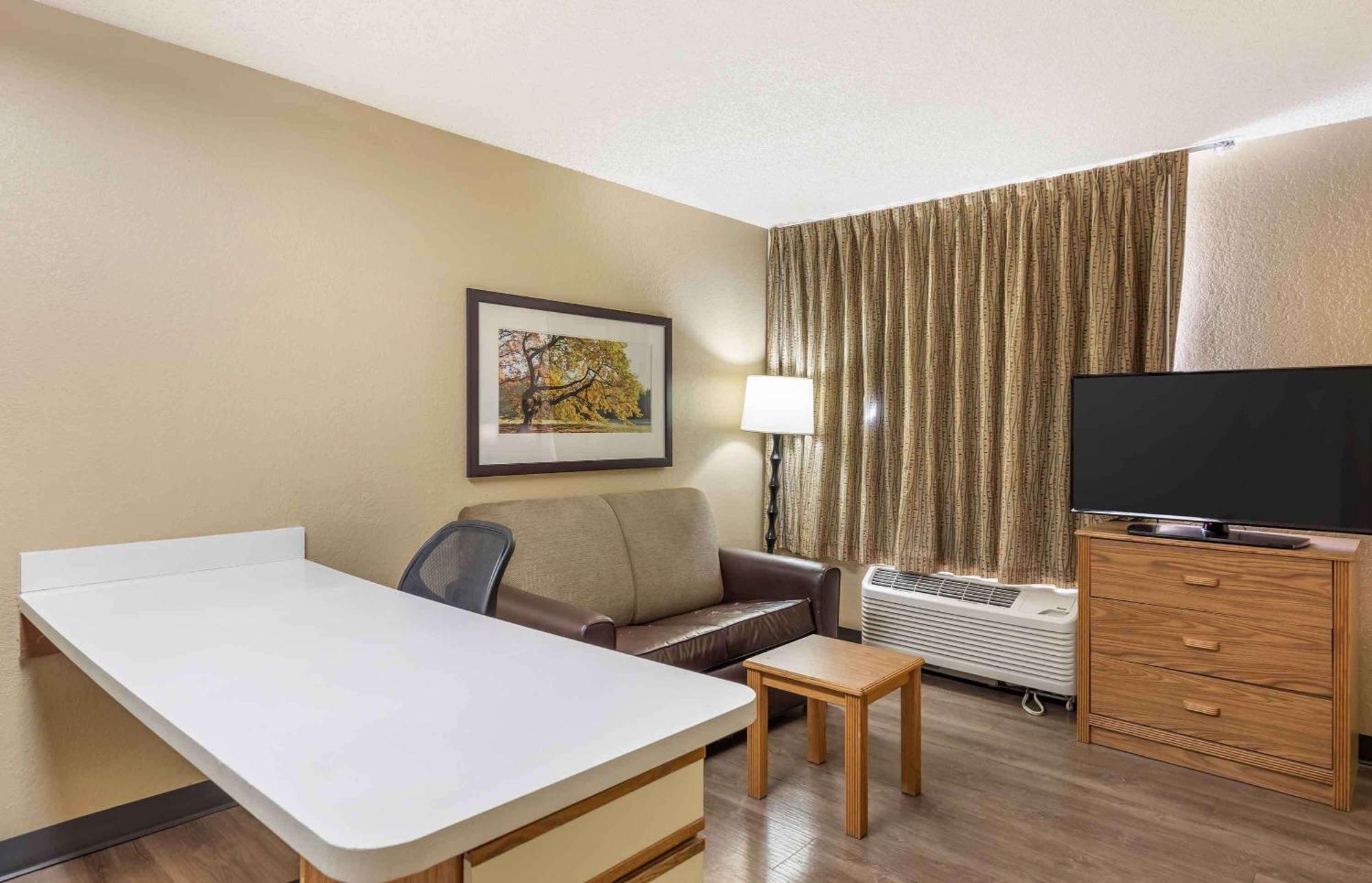 Extended Stay America Select Suites - Orlando - Lake Mary - 1040 Greenwood Blvd Luaran gambar